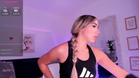 Mariana online show from 02-17-25, 08:26