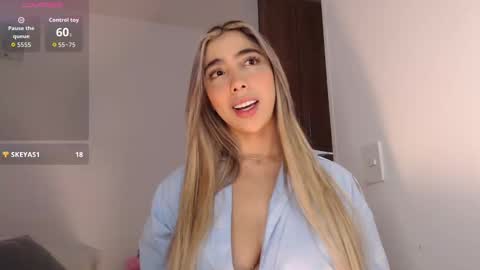 Mariana online show from 09-28-25, 05:18