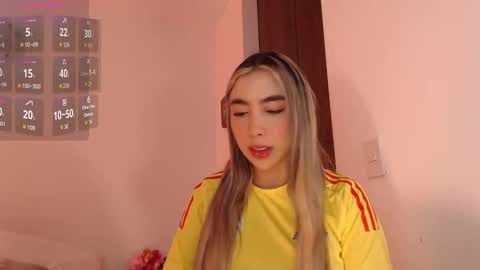 Mariana online show from 10-05-25, 06:06