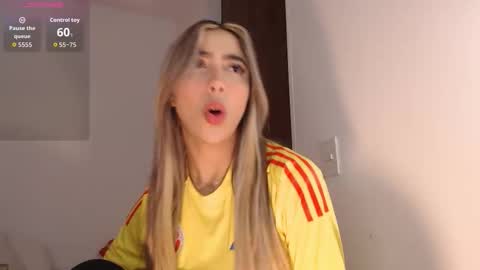 Mariana online show from 10-11-25, 08:40