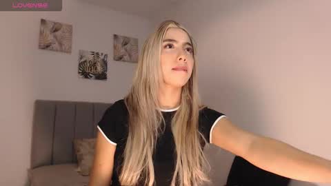 Mariana online show from 02-28-26, 12:22