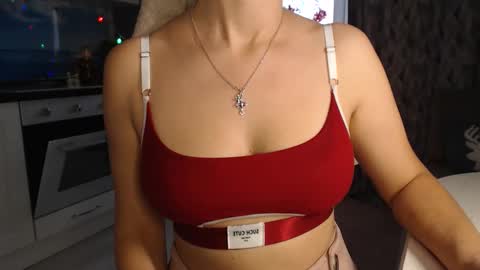 Snapshot of mariana_mur chatting on 02-27-25, 09:54 MarianaMur online show from 02-27-25, 09:54