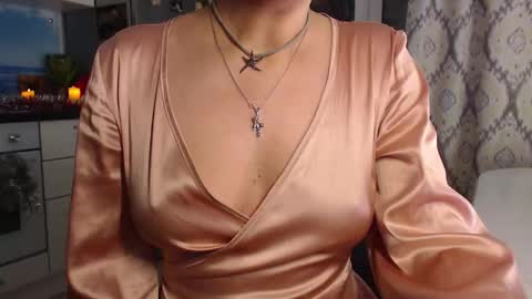 Snapshot of mariana_mur chatting on 12-02-25, 06:52 MarianaMur online show from 12-02-25, 06:52