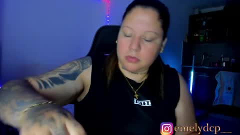 Emely  online show from 04-17-26, 07:44