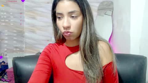 Snapshot of mariana_turner chatting on 02-20-25, 03:01 Mariana turner online show from 02-20-25, 03:01