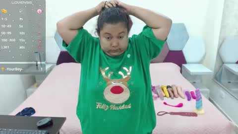 Snapshot of marianabbw_ chatting on 02-23-25, 01:13 mariana online show from 02-23-25, 01:13