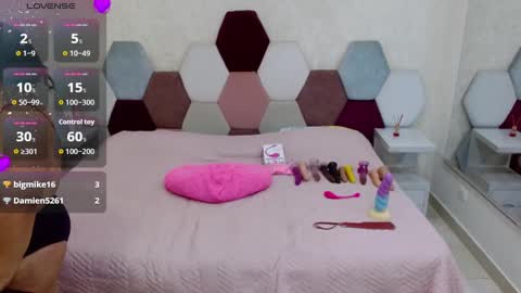 Snapshot of marianabbw_ chatting on 10-02-25, 06:37 mariana online show from 10-02-25, 06:37