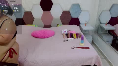 Snapshot of marianabbw_ chatting on 12-01-25, 04:56 mariana online show from 12-01-25, 04:56