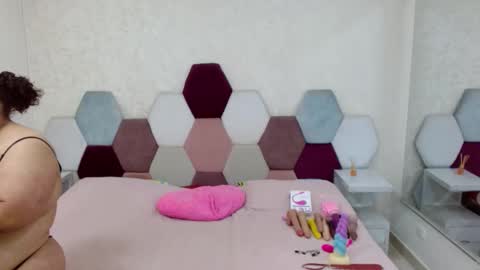 Snapshot of marianabbw_ chatting on 02-05-26, 06:12 mariana online show from 02-05-26, 06:12