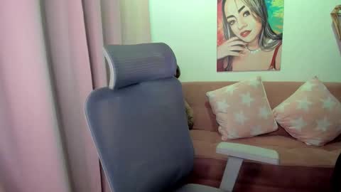 Mariana Lopez online show from 12-04-25, 01:48