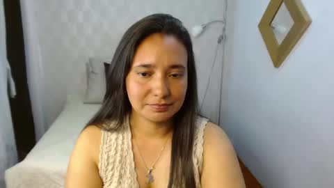 Snapshot of marianasantana_ chatting on 02-02-26, 09:57 Im Mariana online show from 02-02-26, 09:57