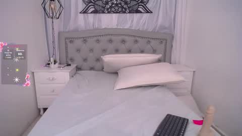 Mariana online show from 03-02-25, 03:37