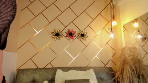 Snapshot of marianeporter_ chatting on 12-03-25, 10:13 marianeporter online show from 12-03-25, 10:13