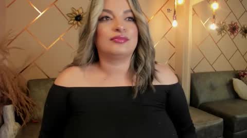 Snapshot of marianeporter_ chatting on 03-26-26, 01:22 marianeporter online show from 03-26-26, 01:22