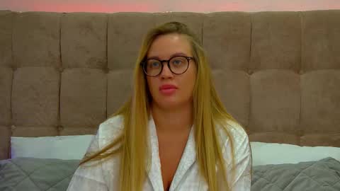 Maria online show from 03-06-25, 07:03