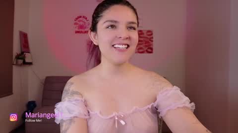 Snapshot of mariangeel_ chatting on 10-24-25, 12:30 mariangeel_ online show from 10-24-25, 12:30