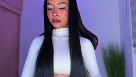 Snapshot of marianne__ chatting on 07-05-26, 04:41 M A R I A N E online show from 07-05-26, 04:41
