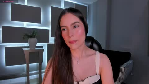 Marianne  online show from 01-12-26, 02:17