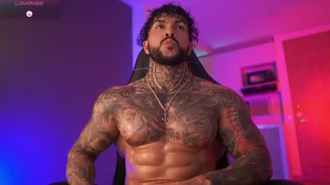 Mariano Costa online show from 10-28-25, 05:33