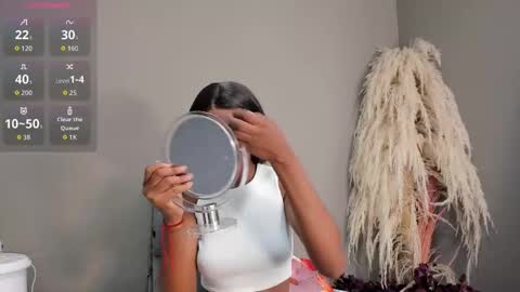 marianrosse online show from 11-15-25, 04:21