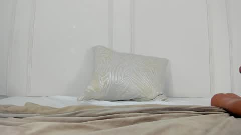 Snapshot of mariapettit chatting on 01-23-25, 12:09 Maria Pettit online show from 01-23-25, 12:09