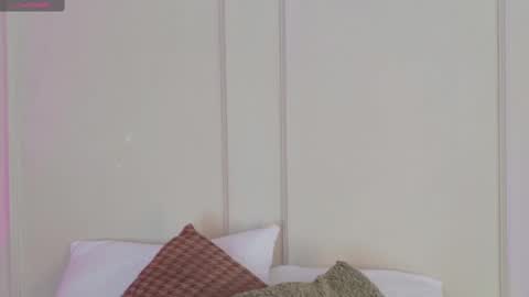 Snapshot of mariapettit chatting on 09-14-25, 12:37 Maria Pettit online show from 09-14-25, 12:37