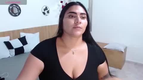 Snapshot of mariavex chatting on 02-04-26, 08:25 mariavex online show from 02-04-26, 08:25