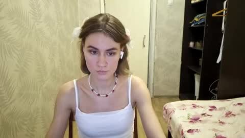 Elianor online show from 04-04-26, 02:47