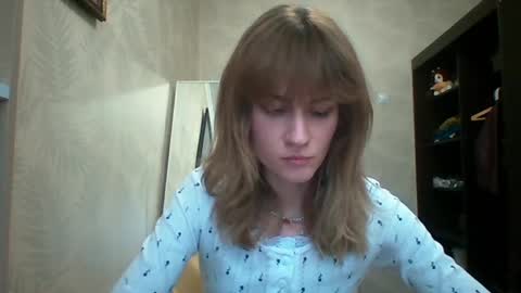 Elianor online show from 04-18-26, 01:26