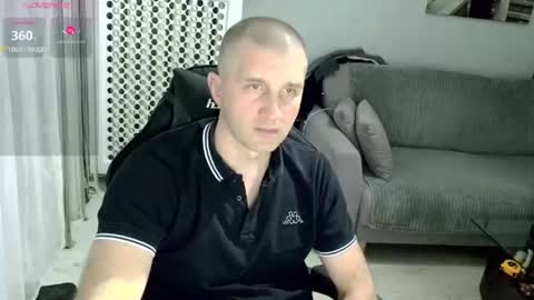 Snapshot of maribor5879 chatting on 06-15-26, 09:06 maribor5879 online show from 06-15-26, 09:06