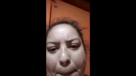 Snapshot of maricxl78 chatting on 12-18-25, 01:55 maricxl78 online show from 12-18-25, 01:55