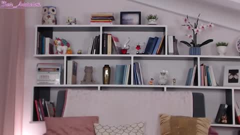 Snapshot of marie_antoinette62 chatting on 11-02-25, 07:16 Maria online show from 11-02-25, 07:16