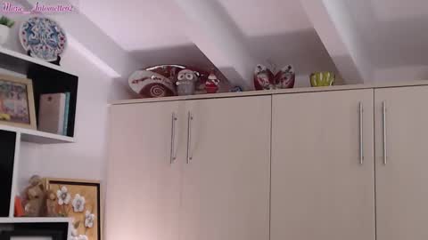 Snapshot of marie_antoinette62 chatting on 02-05-26, 05:06 Maria online show from 02-05-26, 05:06