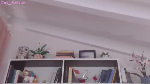 Snapshot of marie_antoinette62 chatting on 02-12-26, 02:56 Maria online show from 02-12-26, 02:56