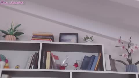 Snapshot of marie_antoinette62 chatting on 02-14-26, 03:09 Maria online show from 02-14-26, 03:09