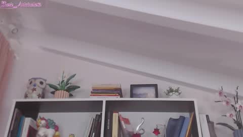 Snapshot of marie_antoinette62 chatting on 03-06-26, 04:25 Maria online show from 03-06-26, 04:25