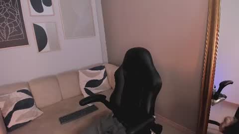 marie_bass online show from 08-07-26, 01:24