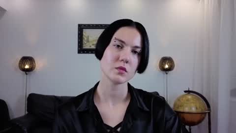Marie Fitch online show from 08-03-26, 01:15