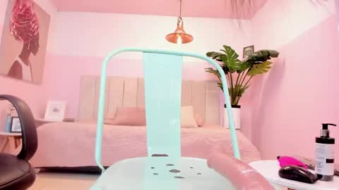 Marie online show from 01-11-25, 07:17