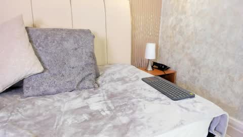 M A R I E online show from 04-09-26, 12:54