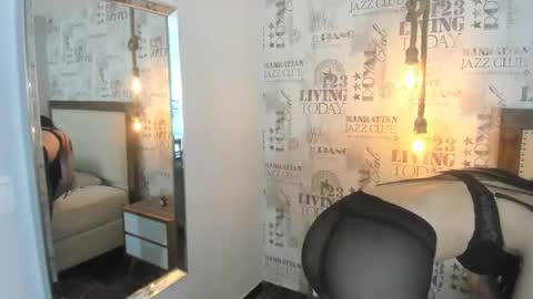 MARIE  online show from 11-27-25, 12:40