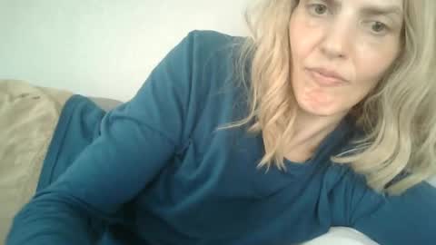 Mariejojo online show from 06-12-26, 02:16