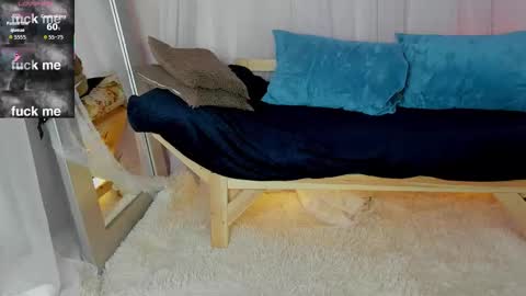 Snapshot of mariel_lie chatting on 11-11-25, 01:38 Mariel online show from 11-11-25, 01:38