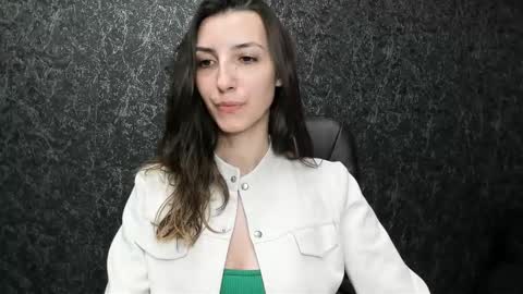 Snapshot of marielleanker chatting on 09-24-25, 11:13 marielleanker online show from 09-24-25, 11:13