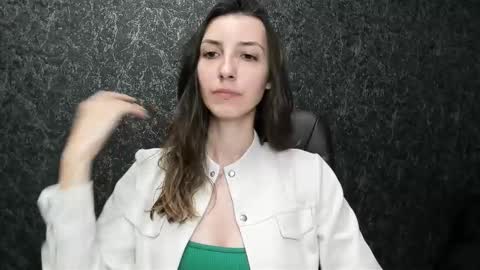 Snapshot of marielleanker chatting on 09-27-25, 04:39 marielleanker online show from 09-27-25, 04:39