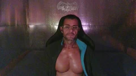 Snapshot of mariettee chatting on 11-30-25, 01:09 Djpegasus online show from 11-30-25, 01:09