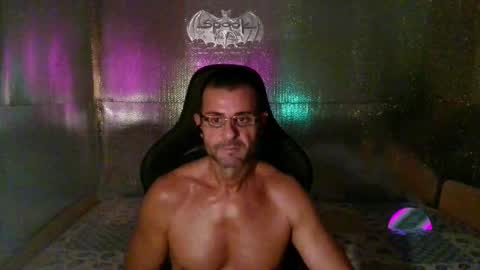 Snapshot of mariettee chatting on 12-23-25, 01:03 Djpegasus online show from 12-23-25, 01:03