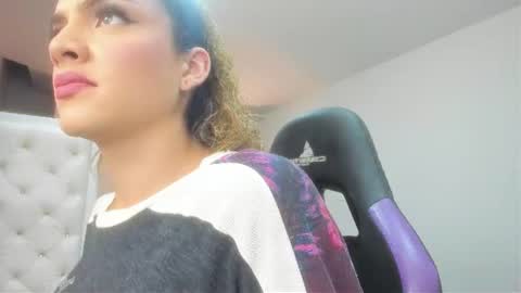 mariiahneedles online show from 06-14-26, 12:41