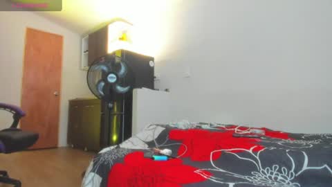 Snapshot of mariiahneedles chatting on 07-20-26, 11:07 mariiahneedles online show from 07-20-26, 11:07