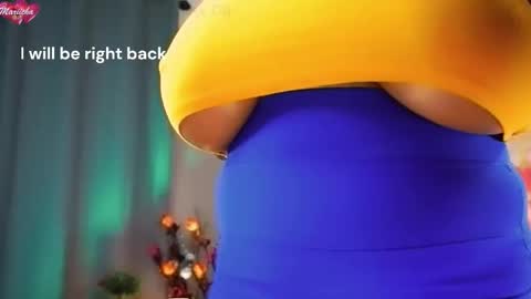 Nikita - Scroll down and read my bio please. New Pictures in Bio online show from 10-07-25, 06:43